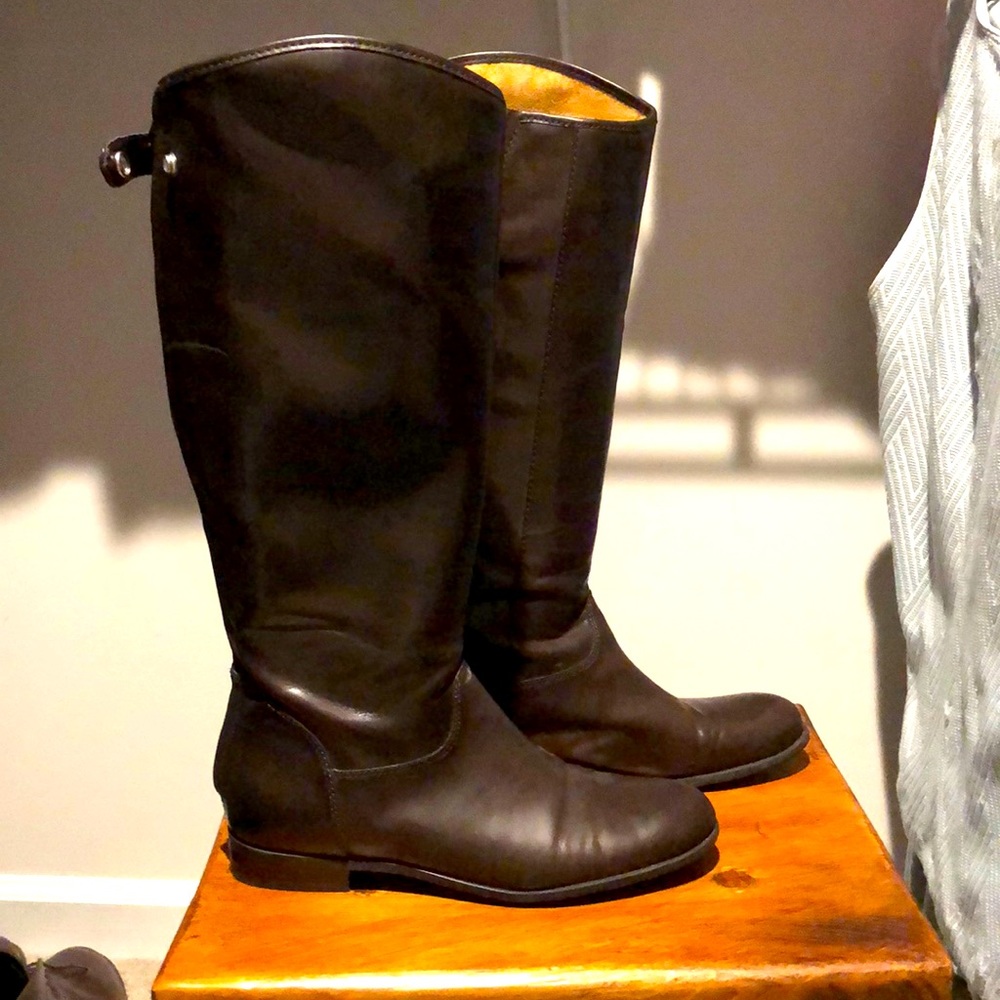 Riding boots